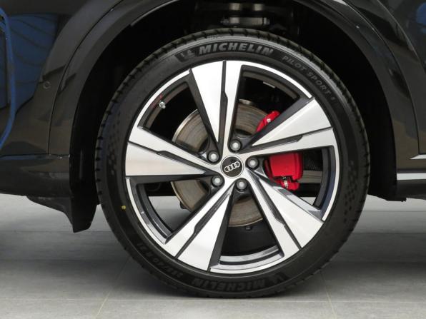 Audi Q5 III с пробегом 2026 года, цена 7 095 000 рублей, 15 км, внедорожник, Автокод Объявления