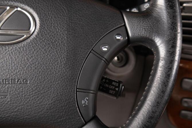 Lexus LX II Рестайлинг с пробегом 2004 года, цена 2 599 000 рублей, 341215 км, внедорожник, Автокод Объявления