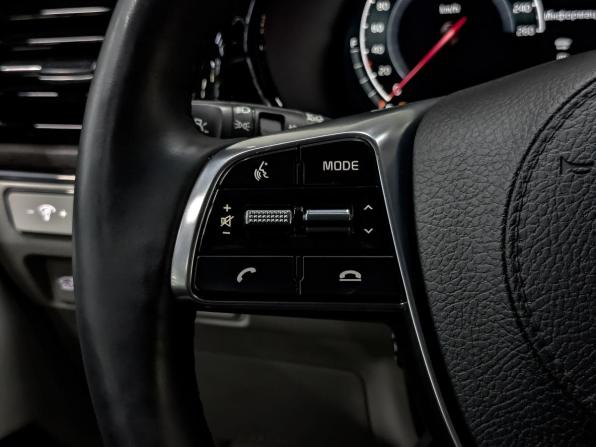 Kia Mohave I Рестайлинг 2 с пробегом 2021 года, цена 4 840 000 рублей, 98157 км, внедорожник, Автокод Объявления