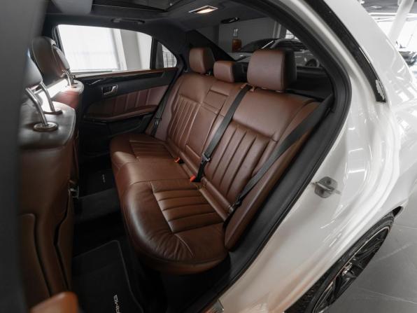 Mercedes-Benz E-Класс IV (W212 S212 C207) Рестайлинг с пробегом 2013 года, цена 2 085 000 рублей, 211394 км, седан, Автокод Объявления