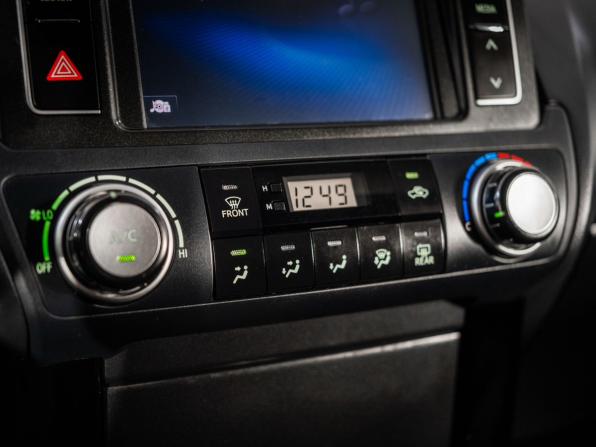 Toyota Land Cruiser Prado 150 Series Рестайлинг 1 с пробегом 2016 года, цена 4 300 000 рублей, 158940 км, внедорожник, Автокод Объявления