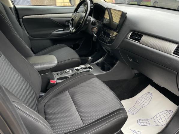 Mitsubishi Outlander III Рестайлинг 2 с пробегом 2016 года, цена 1 719 000 рублей, 161000 км, внедорожник, Автокод Объявления