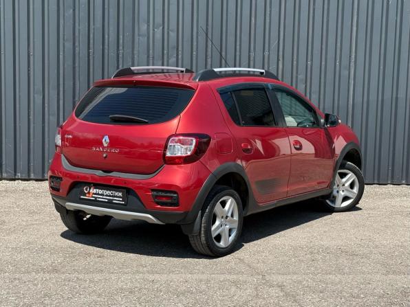 Renault Sandero II с пробегом 2018 года, цена 910 000 рублей, 129100 км, хэтчбек, Автокод Объявления