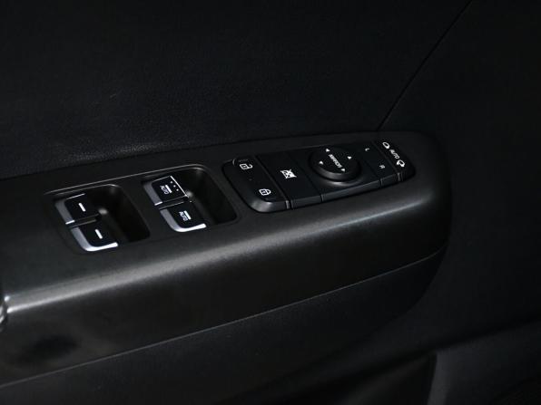 Kia Sportage IV с пробегом 2017 года, цена 1 997 000 рублей, 136000 км, внедорожник, Автокод Объявления