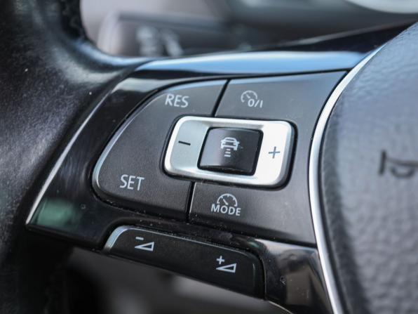 Volkswagen Tiguan II с пробегом 2018 года, цена 2 599 000 рублей, 139809 км, внедорожник, Автокод Объявления