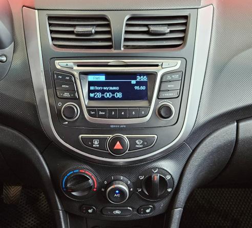 Hyundai Solaris I Рестайлинг с пробегом 2015 года, цена 990 000 рублей, 161422 км, седан, Автокод Объявления