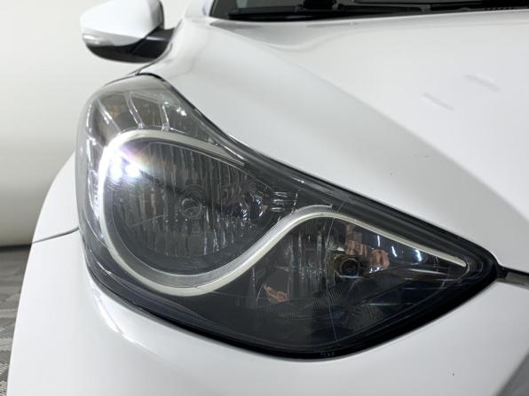 Hyundai Avante V с пробегом 2012 года, цена 715 000 рублей, 234306 км, седан, Автокод Объявления