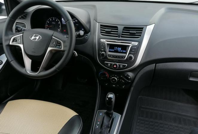 Hyundai Solaris I Рестайлинг с пробегом 2015 года, цена 1 058 400 рублей, 112128 км, седан, Автокод Объявления