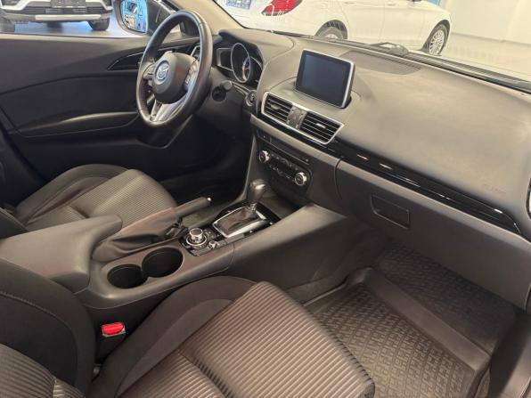 Mazda 3 III (BM) с пробегом 2014 года, цена 1 549 000 рублей, 61799 км, седан, Автокод Объявления