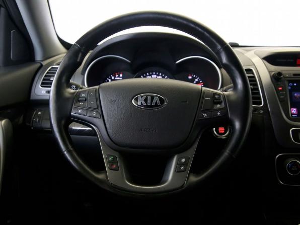 Kia Sorento II Рестайлинг с пробегом 2018 года, цена 1 890 000 рублей, 182000 км, внедорожник, Автокод Объявления