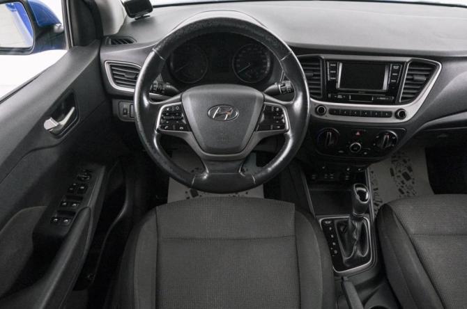 Hyundai Solaris II с пробегом 2017 года, цена 1 399 000 рублей, 77000 км, седан, Автокод Объявления