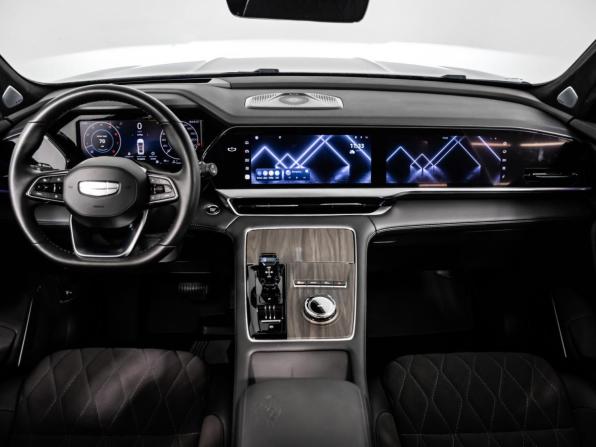 Geely Monjaro I Рестайлинг с пробегом 2025 года, цена 3 898 000 рублей, 23700 км, внедорожник, Автокод Объявления