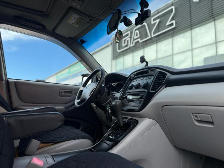 Toyota Highlander I (XU20) Рестайлинг Омск  - изображение 23