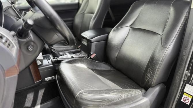 Toyota Land Cruiser Prado 150 Series Рестайлинг 1 с пробегом 2014 года, цена 3 350 000 рублей, 328057 км, внедорожник, Автокод Объявления
