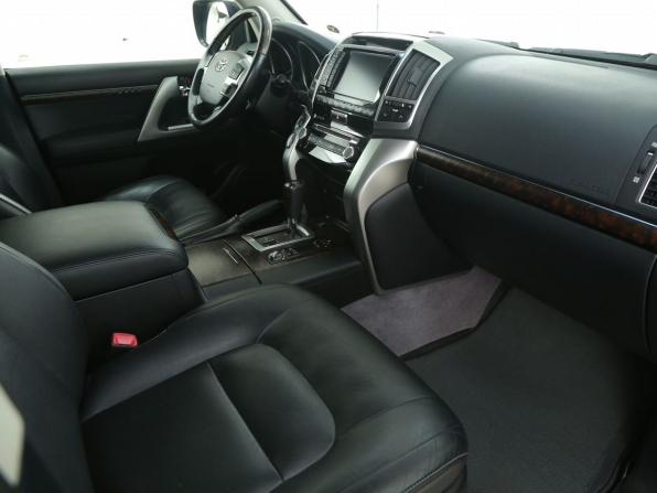 Toyota Land Cruiser 200 Series Рестайлинг 1 с пробегом 2013 года, цена 3 800 000 рублей, 162500 км, внедорожник, Автокод Объявления