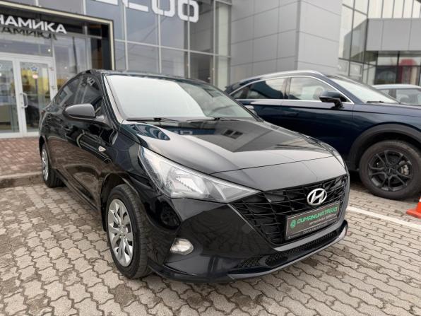 Hyundai Solaris II Рестайлинг с пробегом 2021 года, цена 1 385 000 рублей, 154046 км, седан, Автокод Объявления