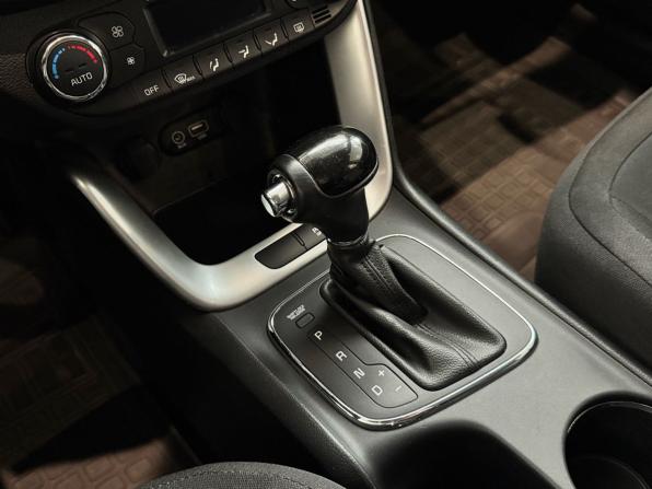 Kia Ceed II Рестайлинг с пробегом 2015 года, цена 1 060 000 рублей, 171000 км, хэтчбек, Автокод Объявления