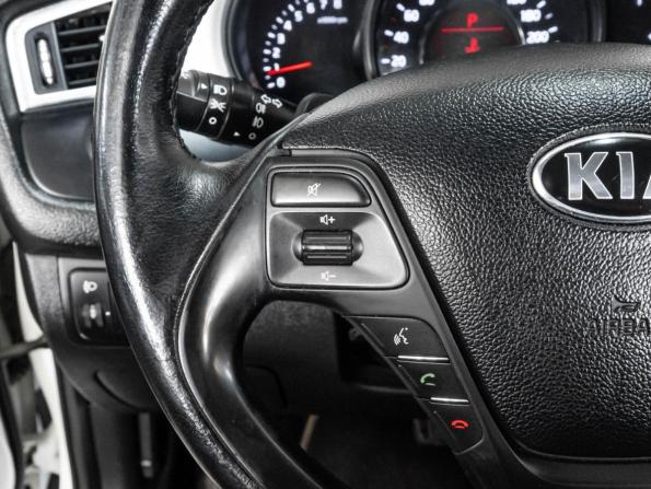 Kia Ceed II Рестайлинг с пробегом 2018 года, цена 1 510 000 рублей, 140503 км, хэтчбек, Автокод Объявления