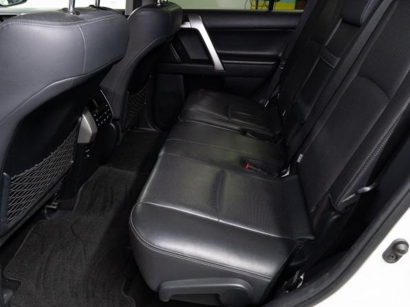 Toyota Land Cruiser Prado 150 Series Рестайлинг 2 с пробегом 2018 года, цена 5 990 000 рублей, 114327 км, внедорожник, Автокод Объявления