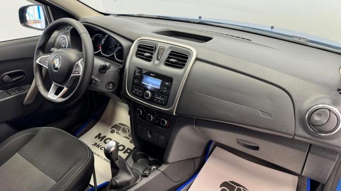 Renault Logan II Рестайлинг с пробегом 2021 года, цена 1 039 000 рублей, 148427 км, седан, Автокод Объявления