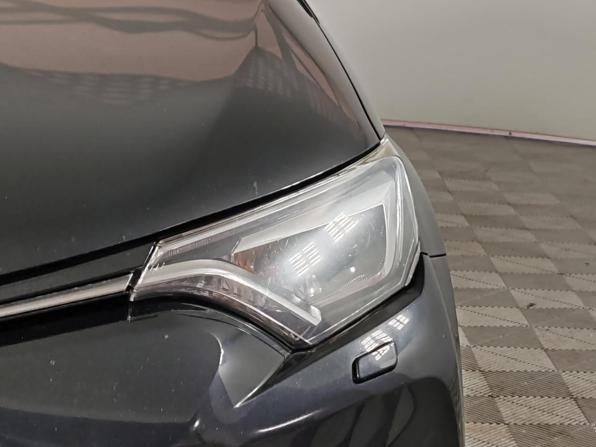 Toyota RAV4 IV (XA40) Рестайлинг с пробегом 2018 года, цена 2 299 000 рублей, 93218 км, внедорожник, Автокод Объявления