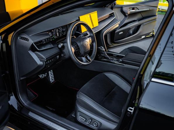 Toyota Camry IX (XV80) China Market с пробегом 2025 года, цена 4 306 500 рублей, 15585 км, седан, Автокод Объявления