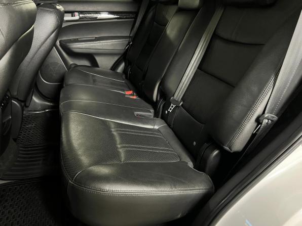 Kia Sorento II Рестайлинг с пробегом 2018 года, цена 2 065 000 рублей, 180000 км, внедорожник, Автокод Объявления