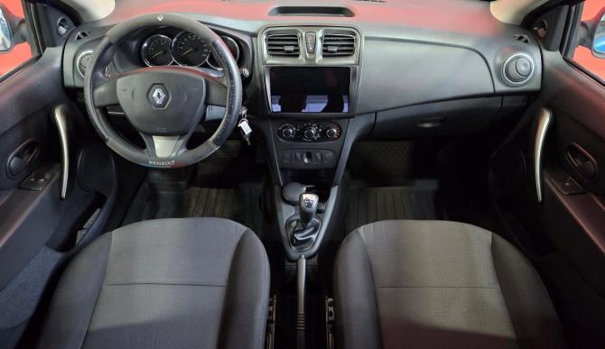 Renault Logan II с пробегом 2015 года, цена 650 000 рублей, 152578 км, седан, Автокод Объявления