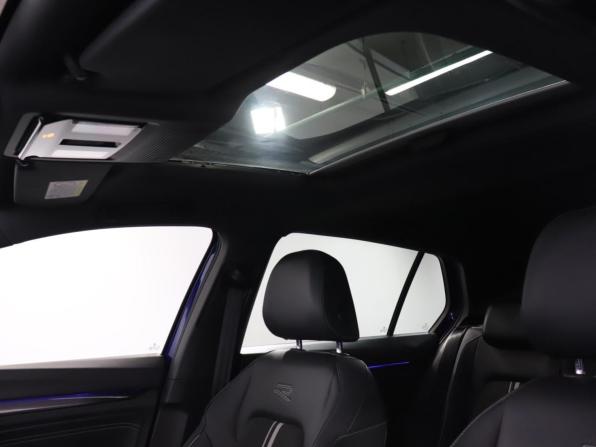Volkswagen Golf VIII с пробегом 2021 года, цена 3 050 000 рублей, 45933 км, хэтчбек, Автокод Объявления