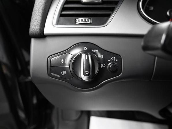 Audi A4 IV (B8) Рестайлинг с пробегом 2013 года, цена 1 095 000 рублей, 263747 км, седан, Автокод Объявления
