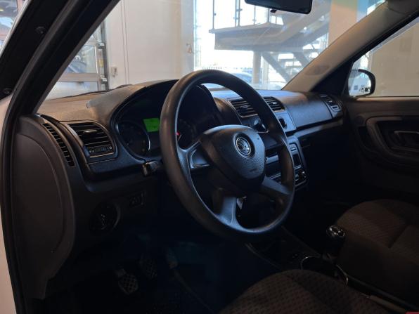 Skoda Roomster I Рестайлинг с пробегом 2013 года, цена 650 000 рублей, 178940 км, компактвэн, Автокод Объявления
