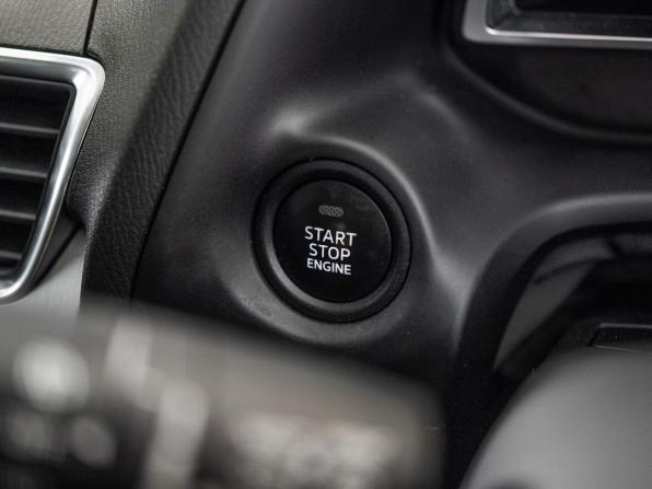Mazda Axela III с пробегом 2014 года, цена 1 250 000 рублей, 127120 км, хэтчбек, Автокод Объявления