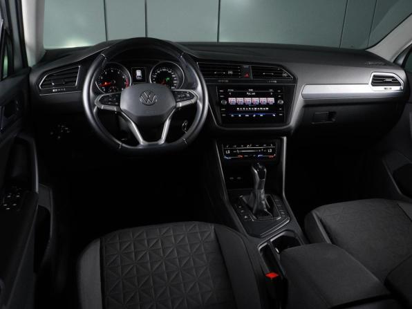 Volkswagen Tiguan II Рестайлинг с пробегом 2021 года, цена 2 469 000 рублей, 89818 км, внедорожник, Автокод Объявления