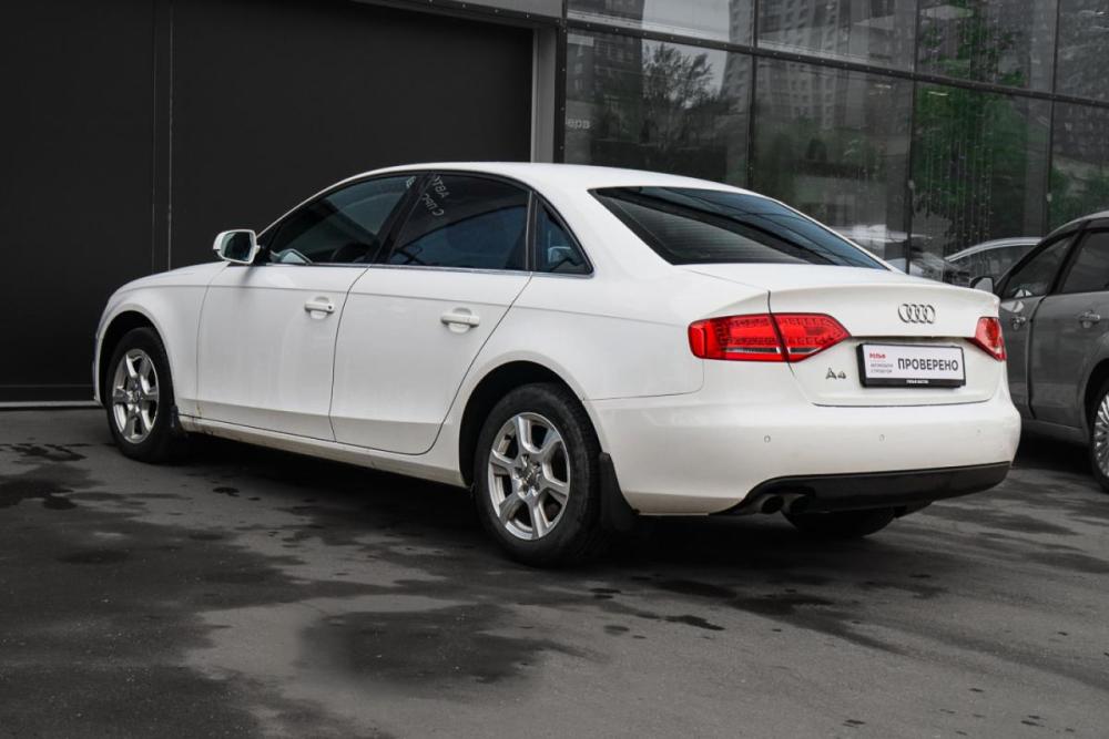 Audi A4 IV (B8) Москва  - изображение 6