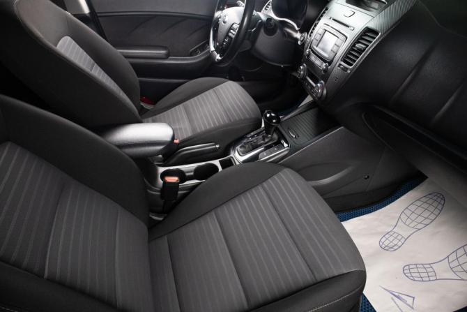 Kia Cerato III Рестайлинг (Classic) с пробегом 2017 года, цена 1 384 000 рублей, 125000 км, седан, Автокод Объявления