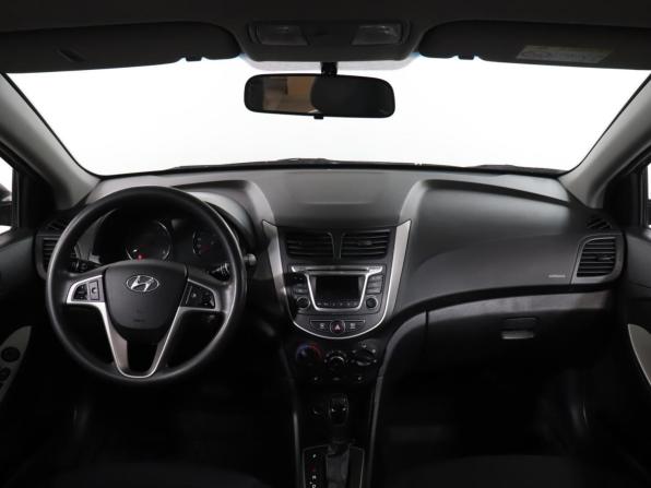 Hyundai Solaris I Рестайлинг с пробегом 2015 года, цена 799 000 рублей, 214430 км, хэтчбек, Автокод Объявления