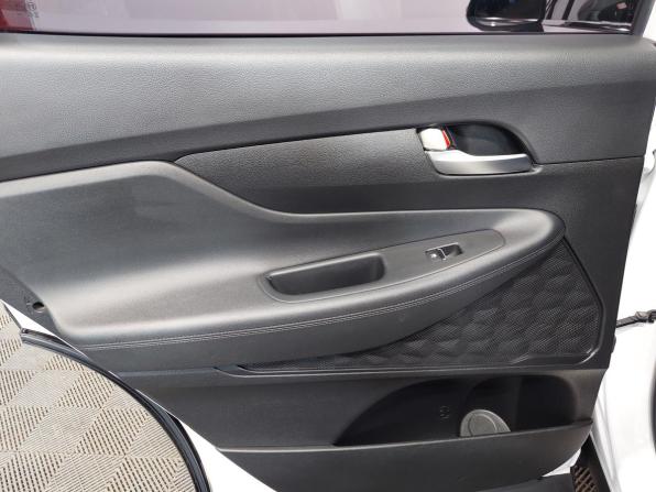 Hyundai Santa Fe IV Рестайлинг с пробегом 2021 года, цена 3 390 000 рублей, 72000 км, внедорожник, Автокод Объявления