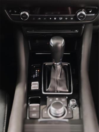 Mazda 6 III (GJ) Рестайлинг 2 с пробегом 2019 года, цена 2 320 000 рублей, 69691 км, седан, Автокод Объявления