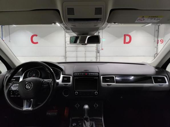 Volkswagen Touareg II Рестайлинг с пробегом 2015 года, цена 2 550 000 рублей, 259910 км, внедорожник, Автокод Объявления