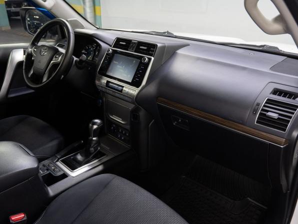 Toyota Land Cruiser Prado 150 Series Рестайлинг 2 с пробегом 2017 года, цена 4 899 000 рублей, 75857 км, внедорожник, Автокод Объявления