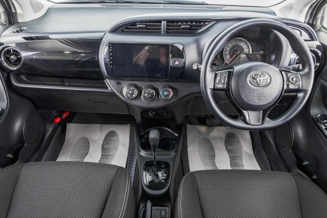 Toyota Vitz III (XP130) Рестайлинг 2 с пробегом 2019 года, цена 1 499 000 рублей, 28400 км, хэтчбек, Автокод Объявления