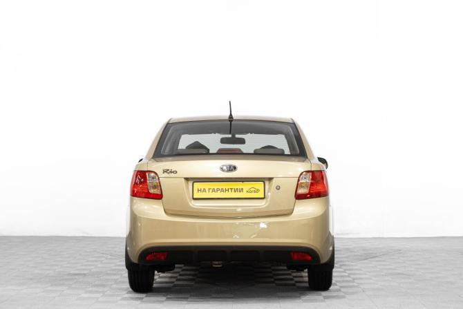 Kia Rio II Рестайлинг с пробегом 2010 года, цена 679 000 рублей, 208000 км, седан, Автокод Объявления