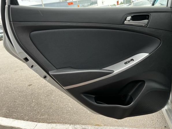 Hyundai Solaris I Рестайлинг с пробегом 2016 года, цена 1 187 000 рублей, 96583 км, седан, Автокод Объявления