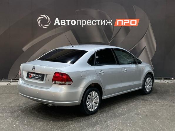 Volkswagen Polo V с пробегом 2012 года, цена 888 000 рублей, 90070 км, седан, Автокод Объявления