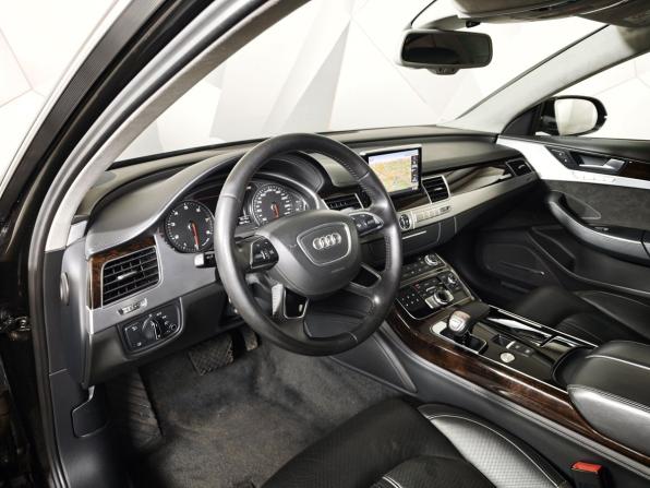 Audi A8 III (D4) Рестайлинг с пробегом 2015 года, цена 2 921 000 рублей, 100117 км, седан, Автокод Объявления