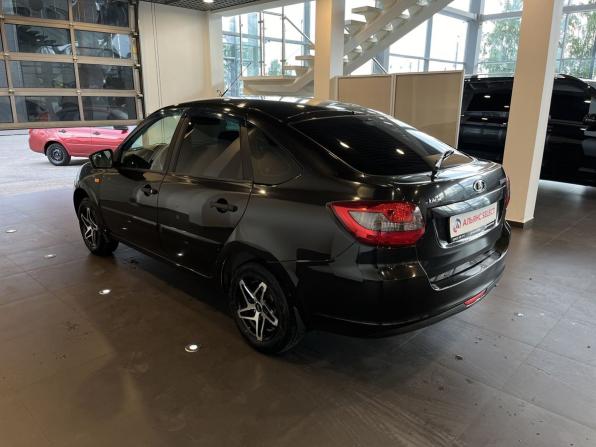 Lada (ВАЗ) Granta I с пробегом 2015 года, цена 371 000 рублей, 170309 км, лифтбек, Автокод Объявления