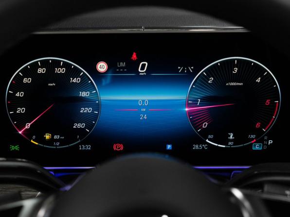 Mercedes-Benz V-Класс III (W447) Рестайлинг 2 с пробегом 2026 года, цена 37 200 000 рублей, 23 км, минивэн, Автокод Объявления