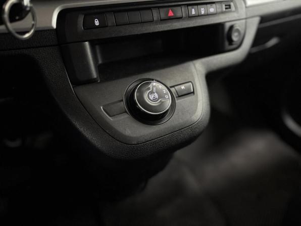 Peugeot Traveller I с пробегом 2021 года, цена 2 249 000 рублей, 371841 км, минивэн, Автокод Объявления