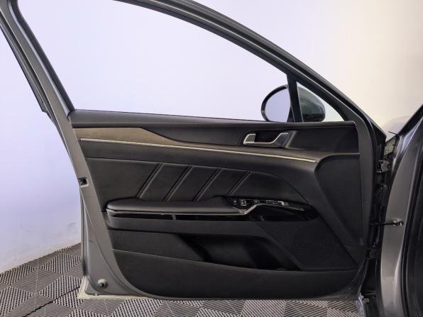 Kia K5 III с пробегом 2020 года, цена 2 800 000 рублей, 54985 км, седан, Автокод Объявления