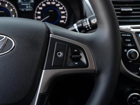 Hyundai Solaris I Рестайлинг с пробегом 2016 года, цена 1 350 000 рублей, 96727 км, седан, Автокод Объявления